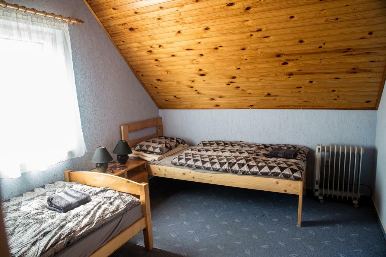 Berger Pince-vendégház, Hajósi pincék Exterior foto